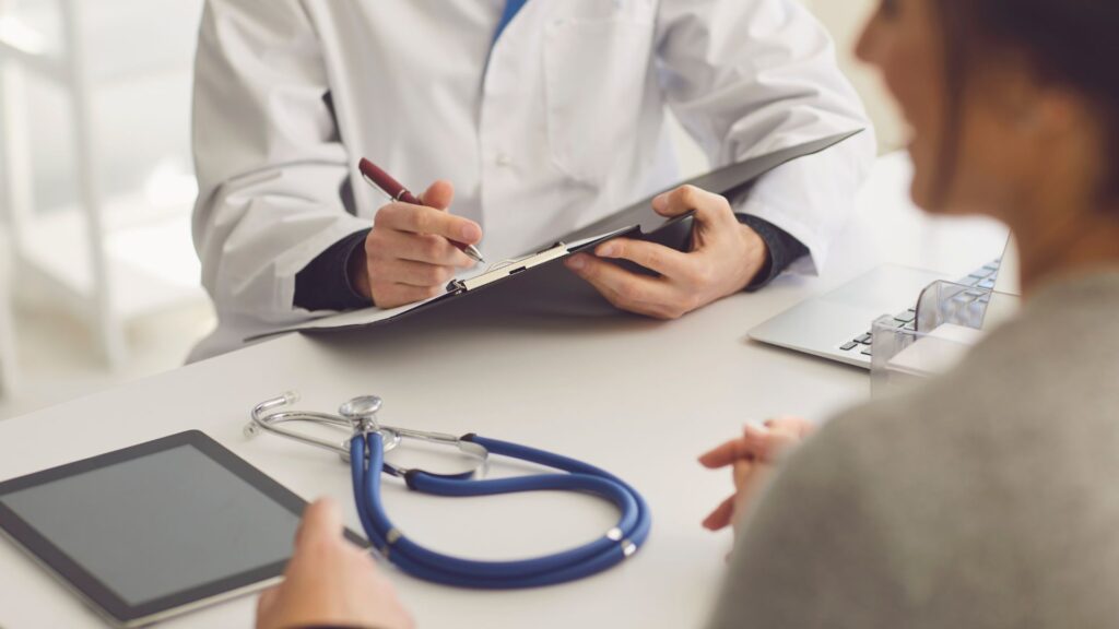 Descubra como otimizar sua presença online e atrair pacientes que buscam serviços médicos "perto de mim". Transforme sua prática com estratégias eficazes!