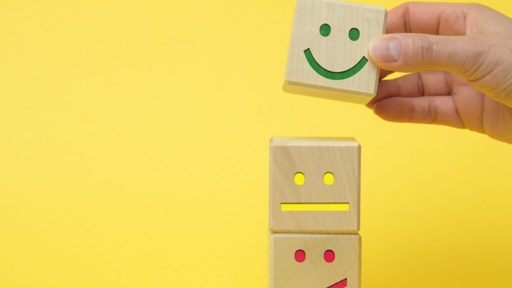 Descubra como gerenciar sua reputação online e usar avaliações a seu favor para atrair e fidelizar pacientes na era digital.