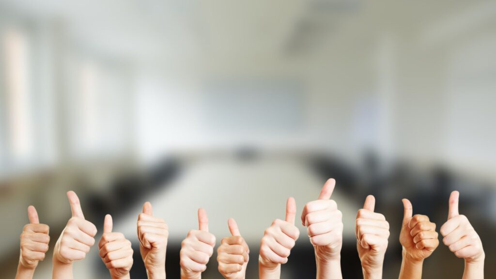 Aumente seus agendamentos online integrando avaliações do Google ao seu site. Descubra como essa estratégia pode atrair mais clientes!